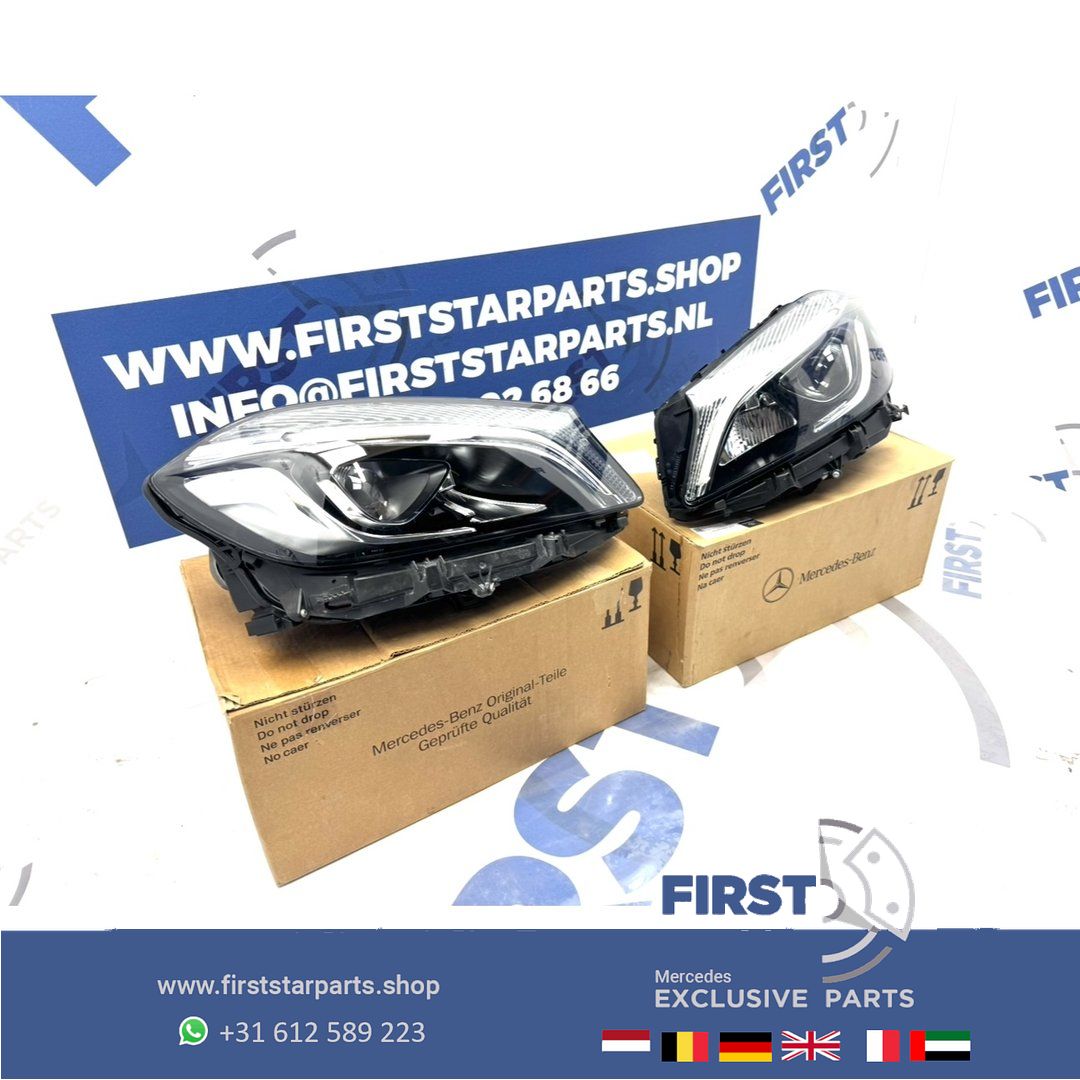 W176 A Clase FACELIFT LED High Performance koplamp links rechts originalINEEL Mercedes A Clase 2018 A1769068900 + A1769069000 headlight left and right usado en Menorca foto 3