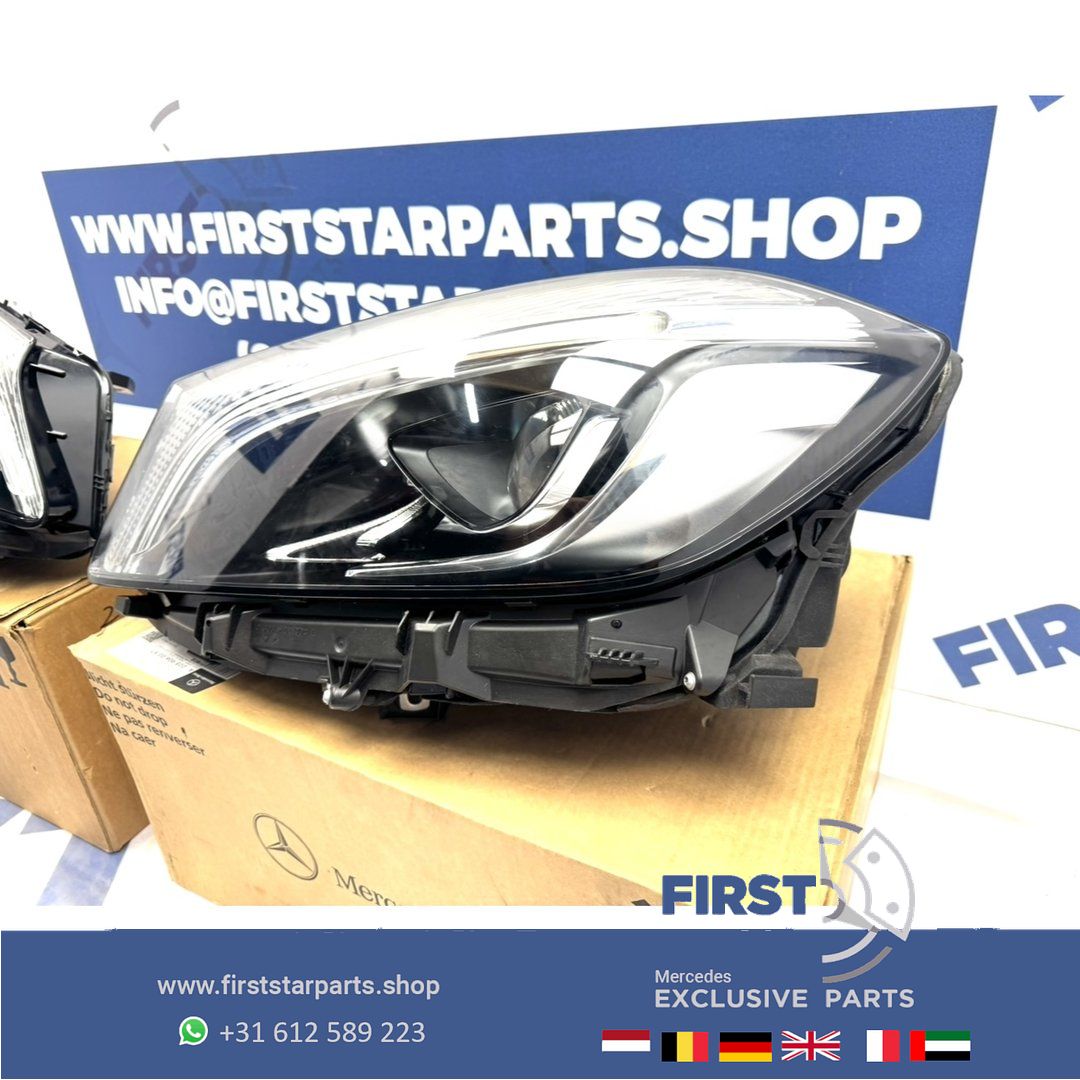 W176 A Clase FACELIFT LED High Performance koplamp links rechts originalINEEL Mercedes A Clase 2018 A1769068900 + A1769069000 headlight left and right usado en Menorca foto 11