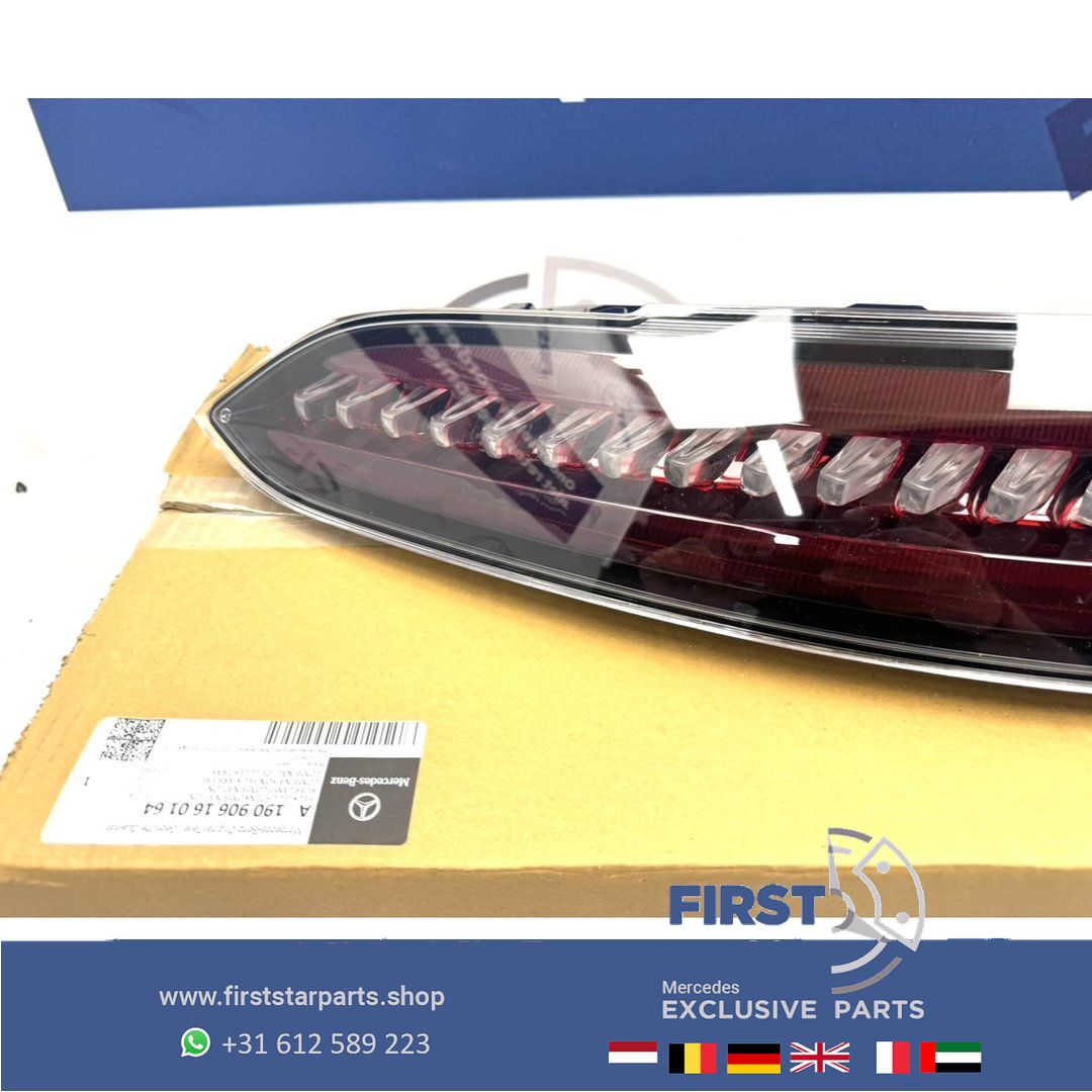 W190 C190 R190 GT GTR FACELIFT LED ACHTERLICHT LINKS of RECHTS Mercedes originalinalINEEL A 190 906 15 01 / A 190 906 16 01 tail light single usado en Menorca foto 4