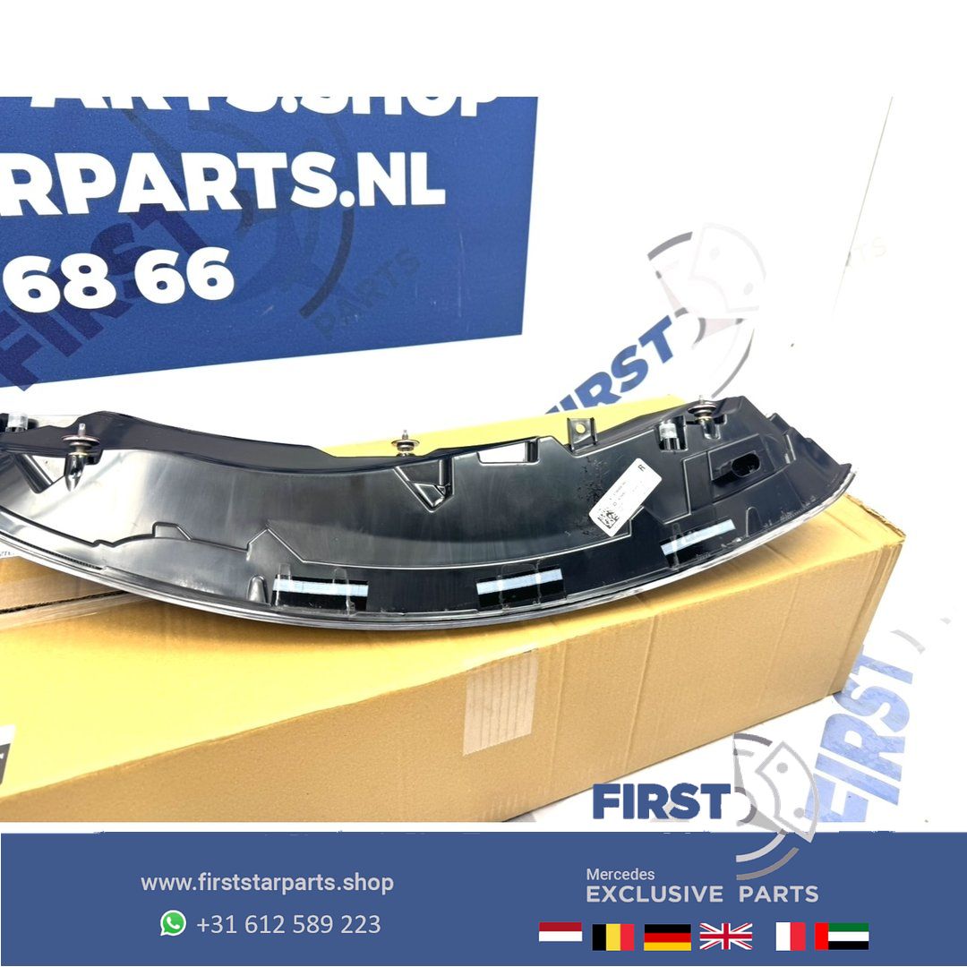 W190 GT GTR LED ACHTERLICHT LINKS of RECHTS A1909061501 A1909061601 Mercedes originalinalINEEL A 190 906 15 01 / A 190 906 16 01 tail light single usado en Menorca foto 14