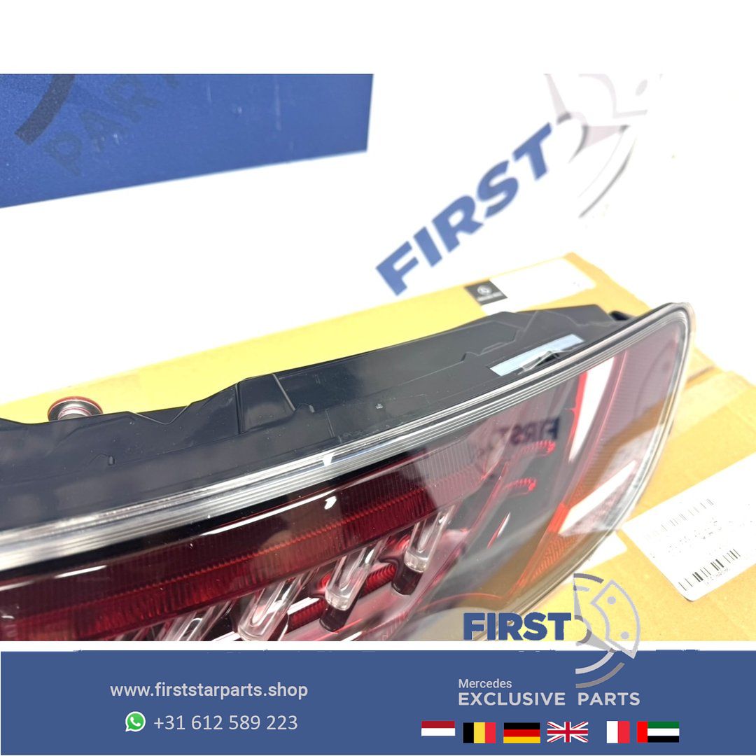 W190 GT GTR LED ACHTERLICHT LINKS of RECHTS A1909061501 A1909061601 Mercedes originalinalINEEL A 190 906 15 01 / A 190 906 16 01 tail light single usado en Menorca foto 10