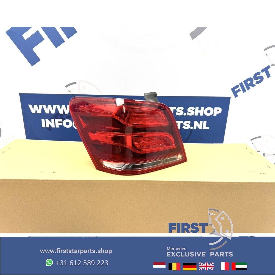 X204 GLK FACELIFT LED Achterlicht LINKS A2049060157 Mercedes GLK Clase 2008-2015 MOPF X204 W204 A 204 906 01 57 tail light single usado en Menorca
