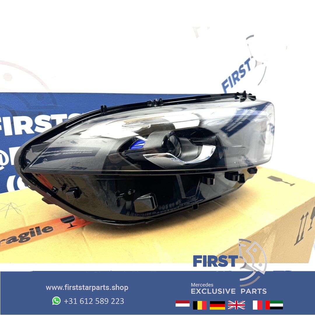 W177 FACELIFT KOPLAMP A35 A45 AMG LED MULTIBEAM RECHTS A1779065804 Mercedes A Clase 2022-2026 originalINEEL MB A 177 906 58 04 V177 head lamp single usado en Menorca
