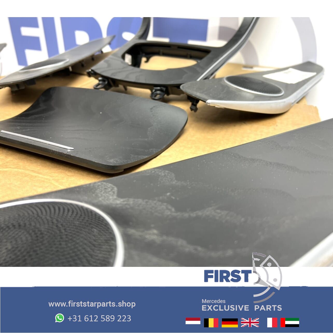 W205 INTERIEUR LIJSTEN SET ESSEN HOUT Mercedes C Clase middenconsole + deurlijsten essenhout set originalineel AMBIENT VERLICHTING interior frames set usado en Menorca foto 6