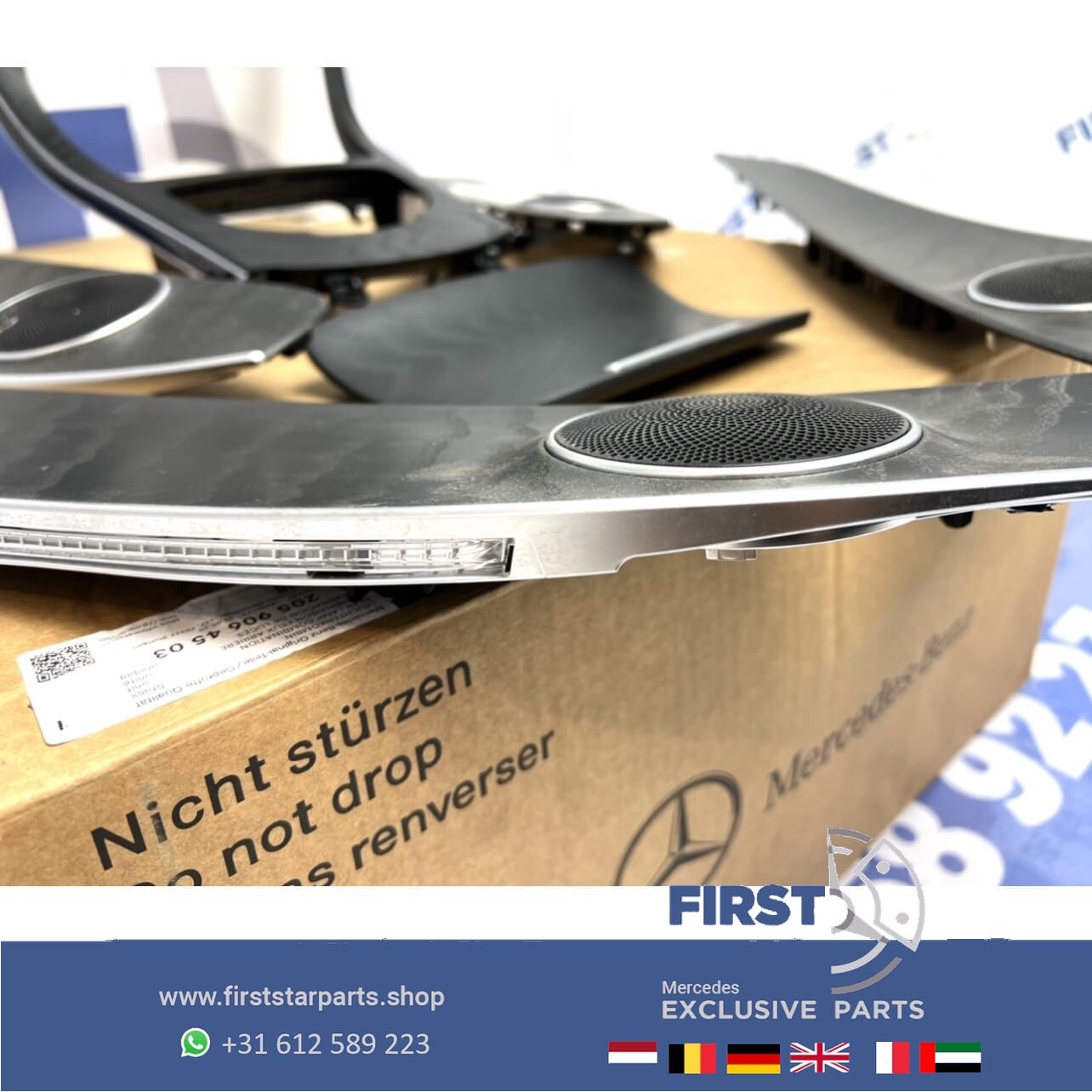 W205 INTERIEUR LIJSTEN SET ESSEN HOUT Mercedes C Clase middenconsole + deurlijsten essenhout set originalineel AMBIENT VERLICHTING interior frames set usado en Menorca foto 7