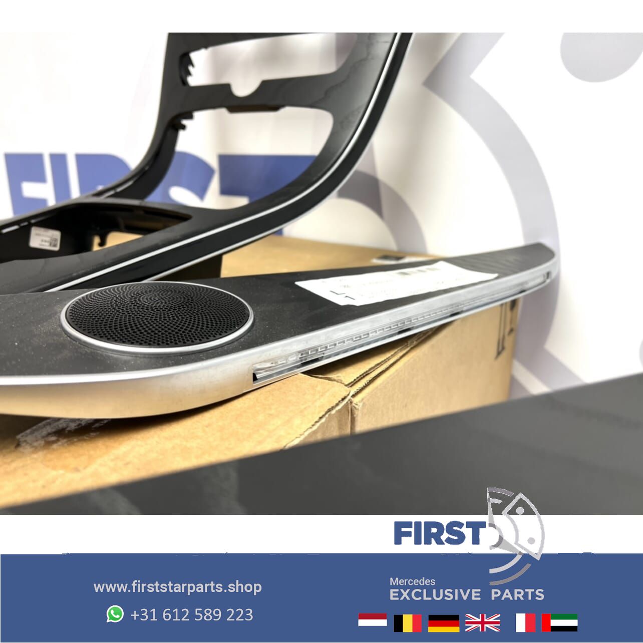 W205 INTERIEUR LIJSTEN SET ESSEN HOUT Mercedes C Clase middenconsole + deurlijsten essenhout set originalineel AMBIENT VERLICHTING interior frames set usado en Menorca foto 10