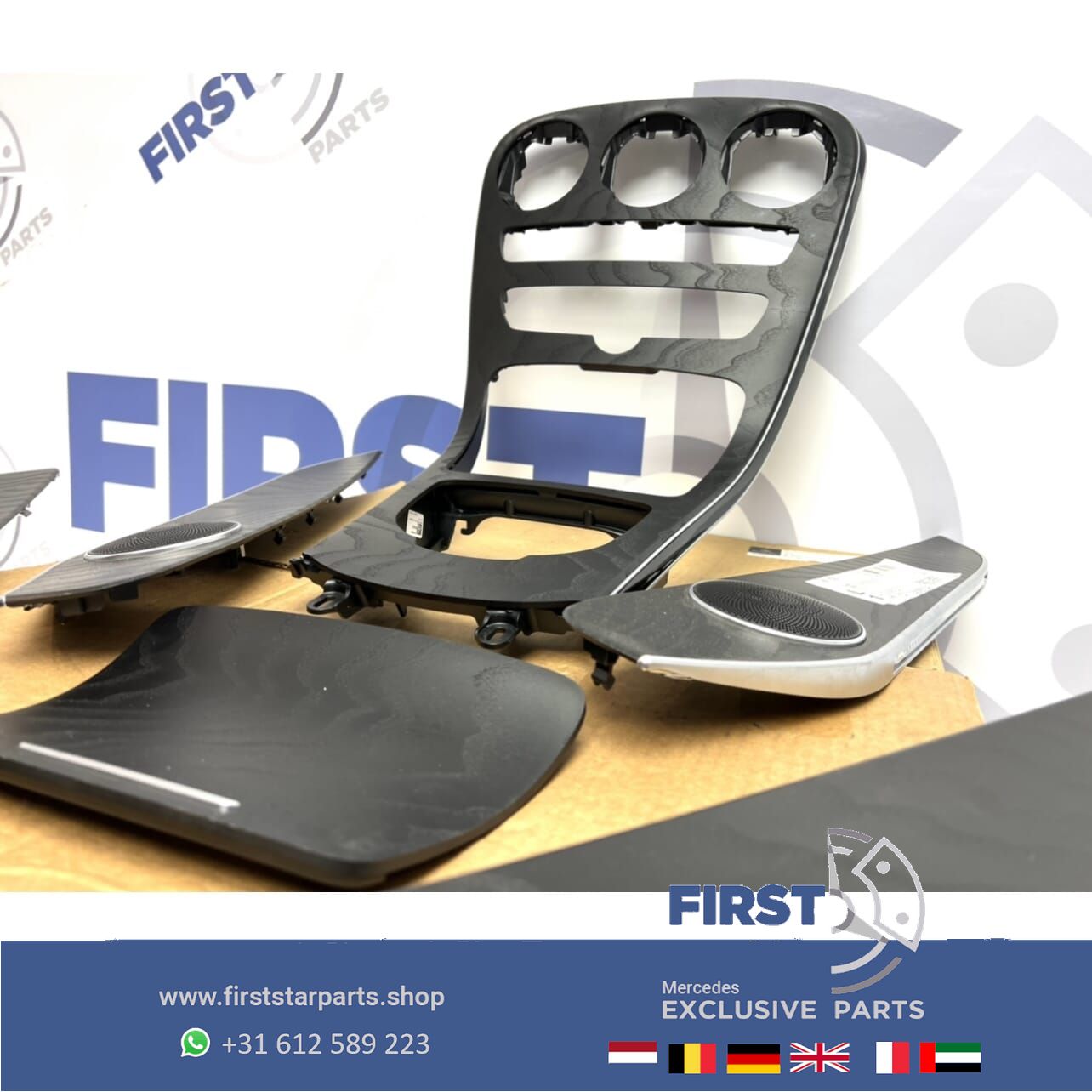 W205 INTERIEUR LIJSTEN SET ESSEN HOUT Mercedes C Clase middenconsole + deurlijsten essenhout set originalineel AMBIENT VERLICHTING interior frames set usado en Menorca foto 9