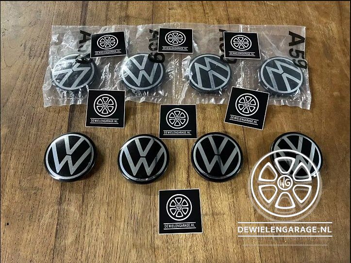 4x Naafkap originalINEEL VW Golf 8 Naafdop Nabedeckel 5H0601171 (5G0601171) nuevoe logo wheel hub usado en Menorca foto 7