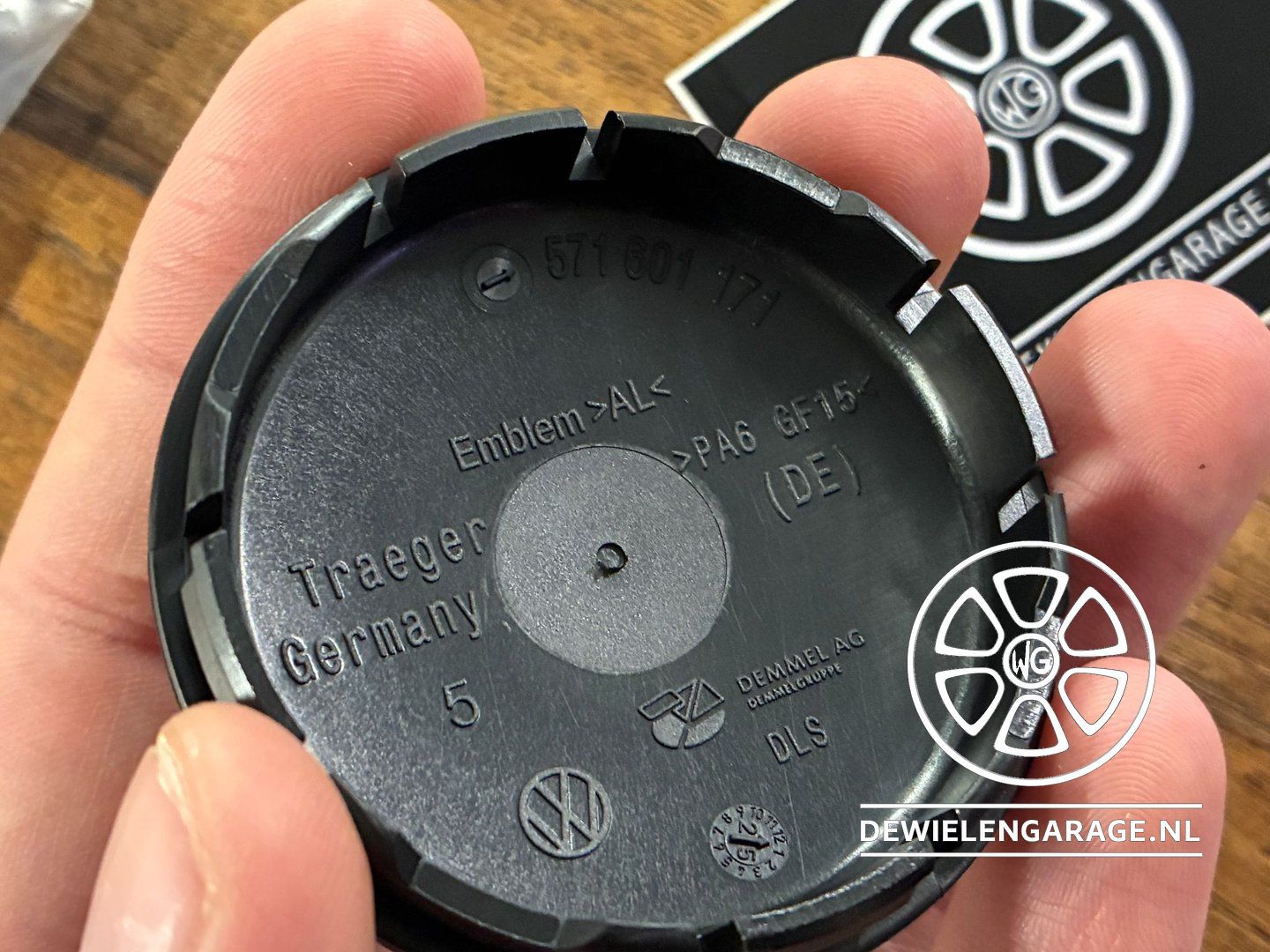 4x VW Naafkap originalineel nuevo Logo 571 601 171 oa Tiguan T-Roc etc 571601171 55mm 60mm naafdop wheel hub usado en Menorca foto 5