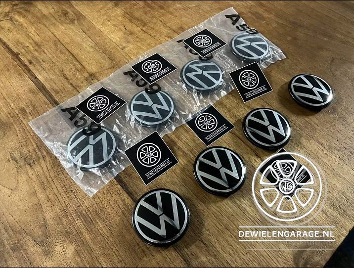 4x Naafkap originalINEEL VW Golf 8 Naafdop Nabedeckel 5H0601171 (5G0601171) nuevoe logo wheel hub usado en Menorca foto 2