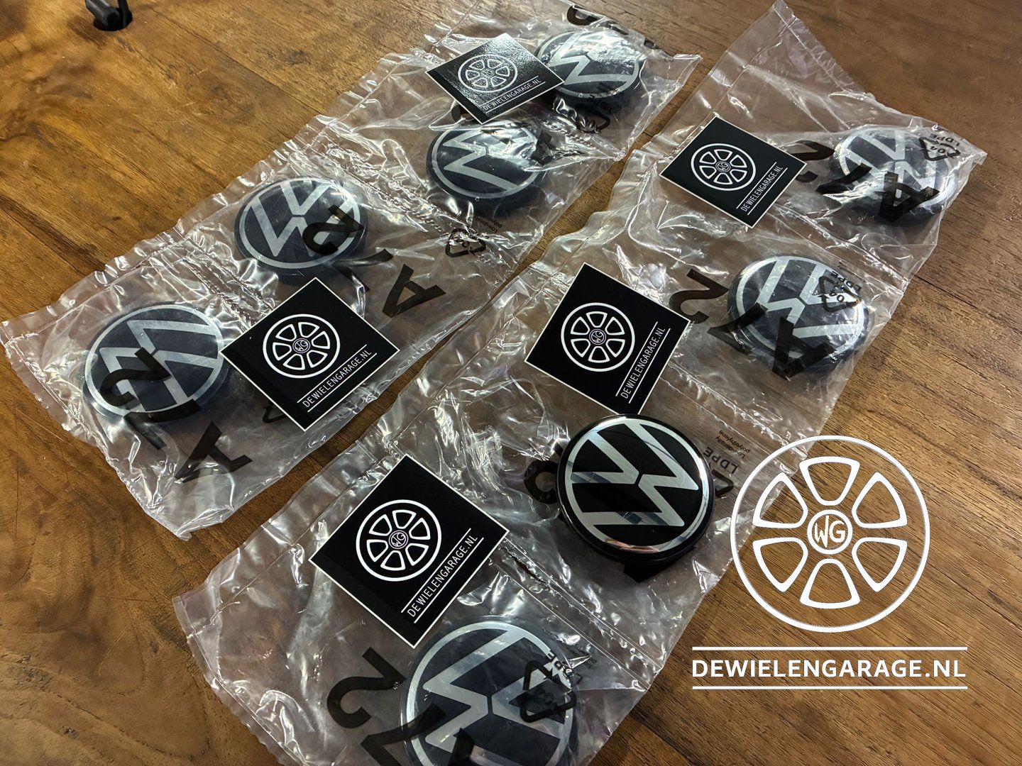 4x VW Naafkap originalineel nuevo Logo 571 601 171 oa Tiguan T-Roc etc 571601171 55mm 60mm naafdop wheel hub usado en Menorca foto 2
