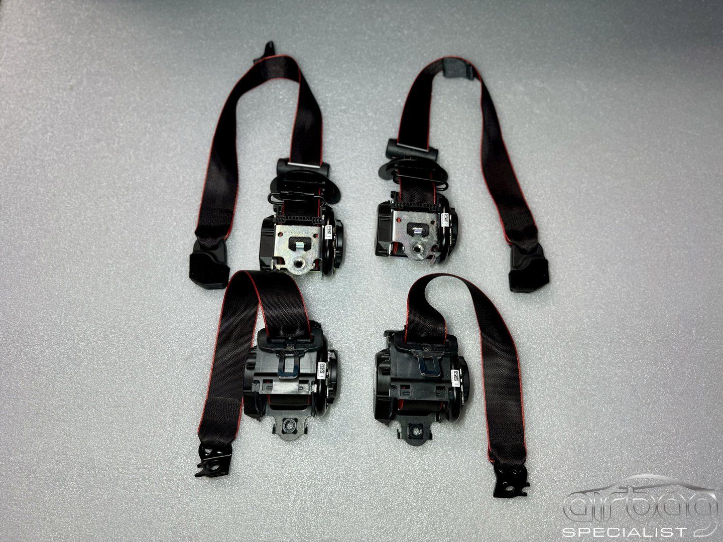 Renault Clio 5 2020+ gordelspanner set 868844308R 868850271R 888405268R seatbelt set of 2 usado en Menorca