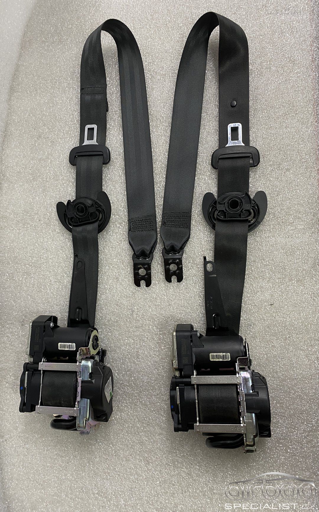 Volkswagen Passat 2014+ PRE-SAFE GORDELSET L+R 3G1857705E 3G1857706E seatbelt set of 2 usado en Menorca