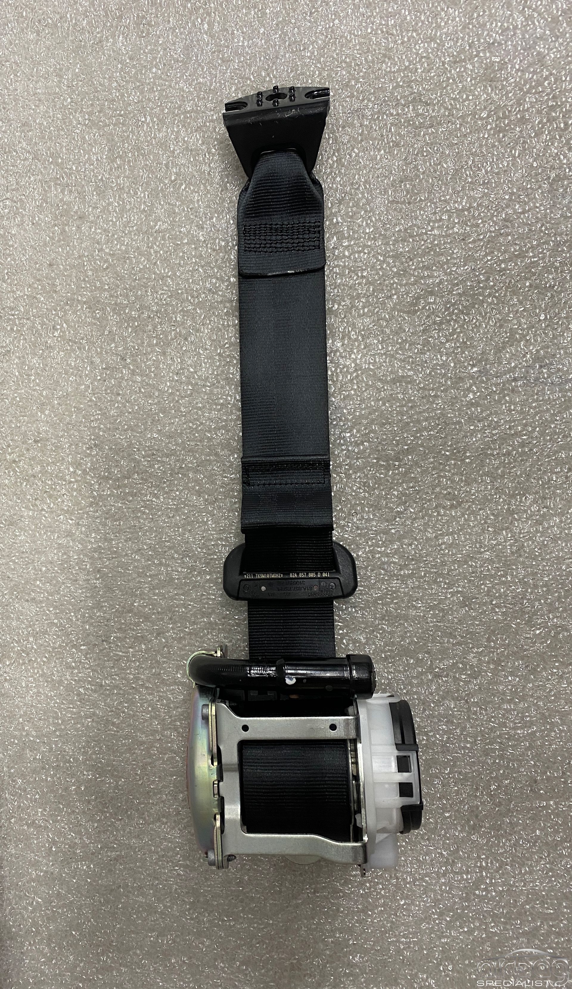 Audi A1 2019+ gordel RECHTS ACHTER 82A857805D 82A857805 seatbelt set of 2 usado en Menorca foto 3