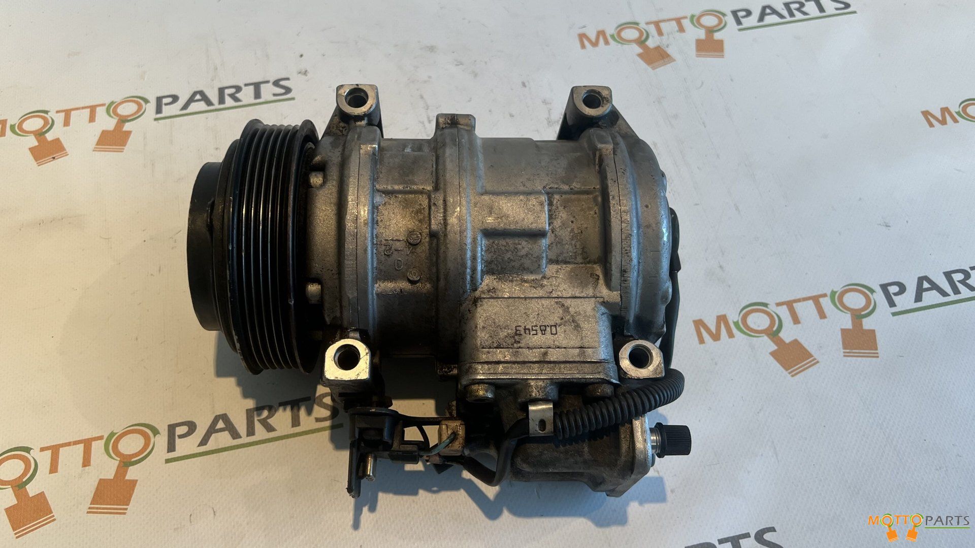 Mercedes Aircopomp M102 M103 M104 OM603 Motors A1161300515 air conditioning pump air conditioning compressor usado en Menorca foto 6