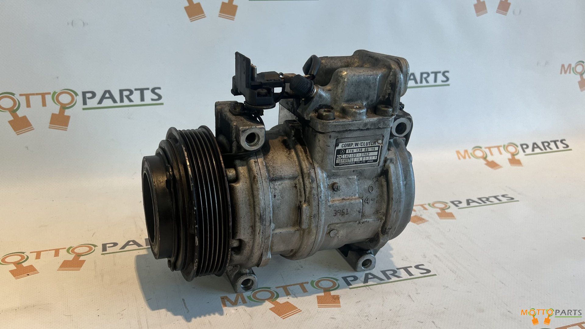 Mercedes Aircopomp M102 M103 M104 OM603 Motors A1161300515 air conditioning pump air conditioning compressor usado en Menorca