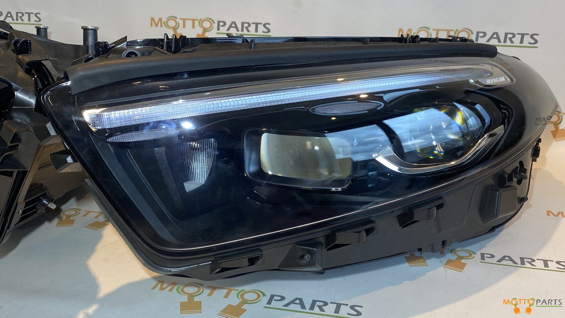 Mercedes W177 Multibeam Koplampset A1779065704 A1779065804 headlight left and right usado en Menorca foto 4