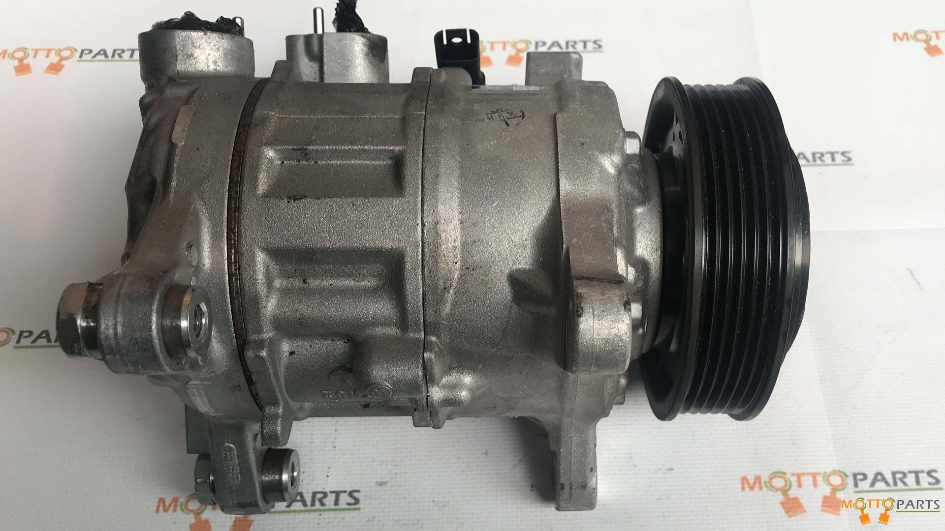 BMW Aircopomp 4 Series - 64526805022 - 6SEU14A air conditioning pump air conditioning compressor usado en Menorca foto 2