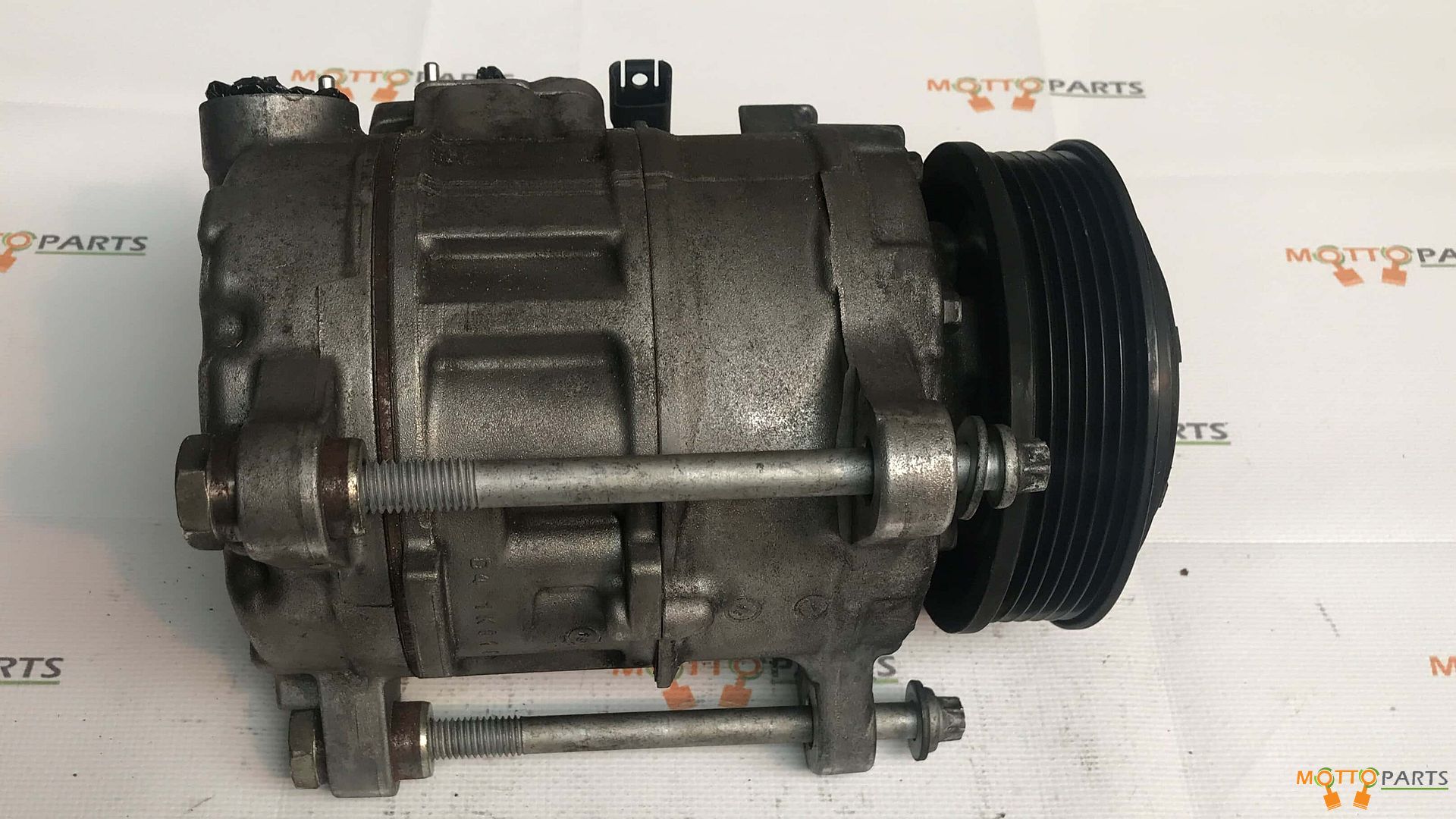 BMW Aircopomp 1, 3,4, X3, X4 Series - 64529216467 - 7SEU17A air conditioning pump air conditioning compressor usado en Menorca foto 3