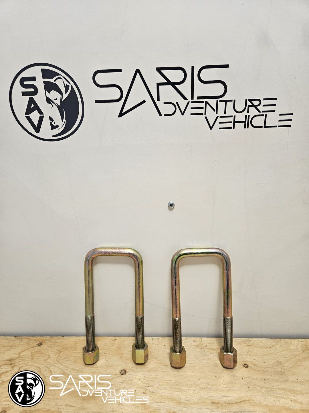 Dobinsons Veersysteem U Bouten leaf spring usado en Menorca