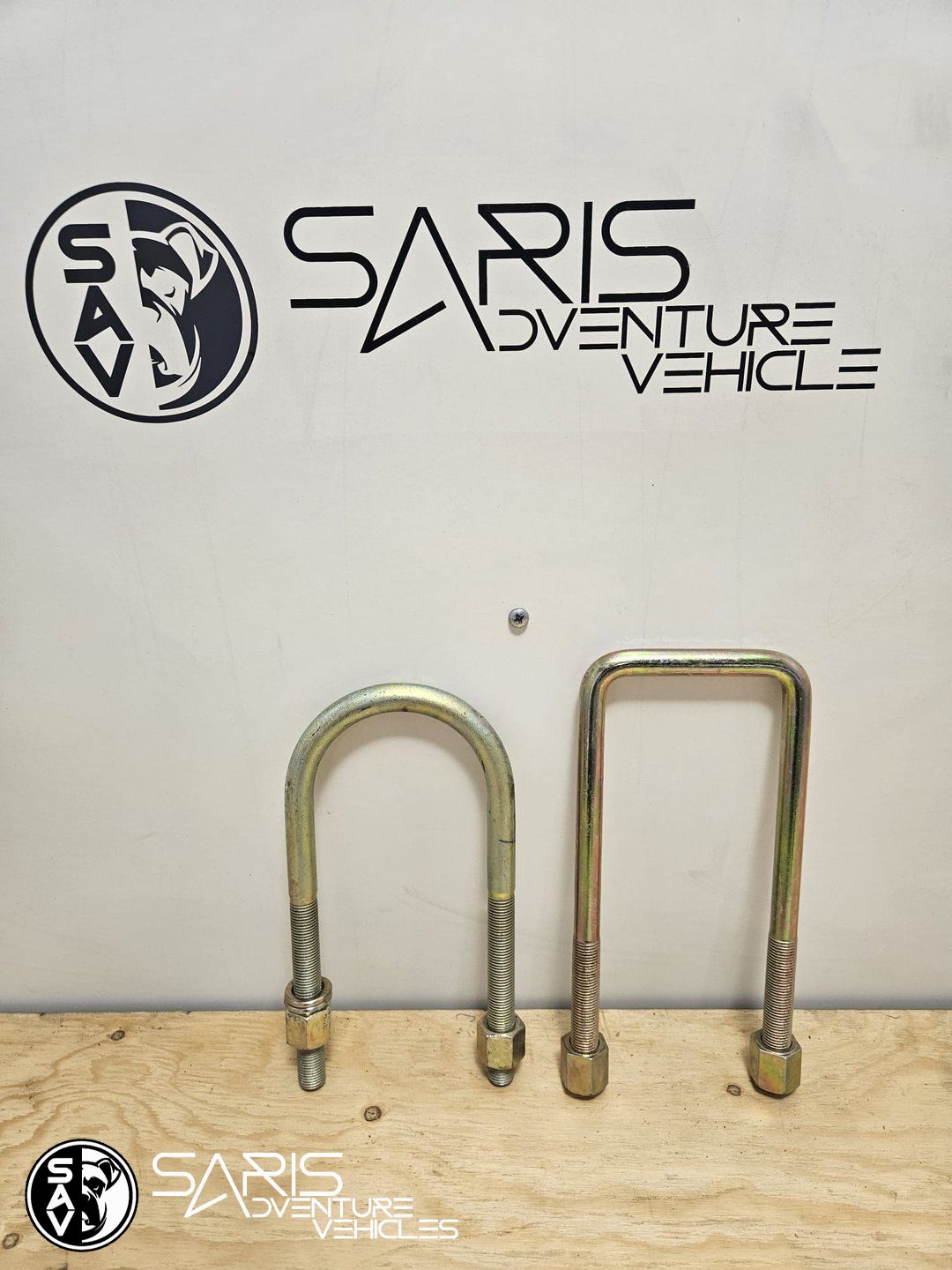 Dobinsons Veersysteem U Bouten leaf spring usado en Menorca