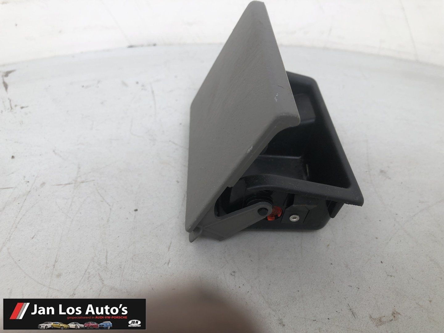 Audi 80 b3 B4 asbak achter grijs ashtray usado en Menorca