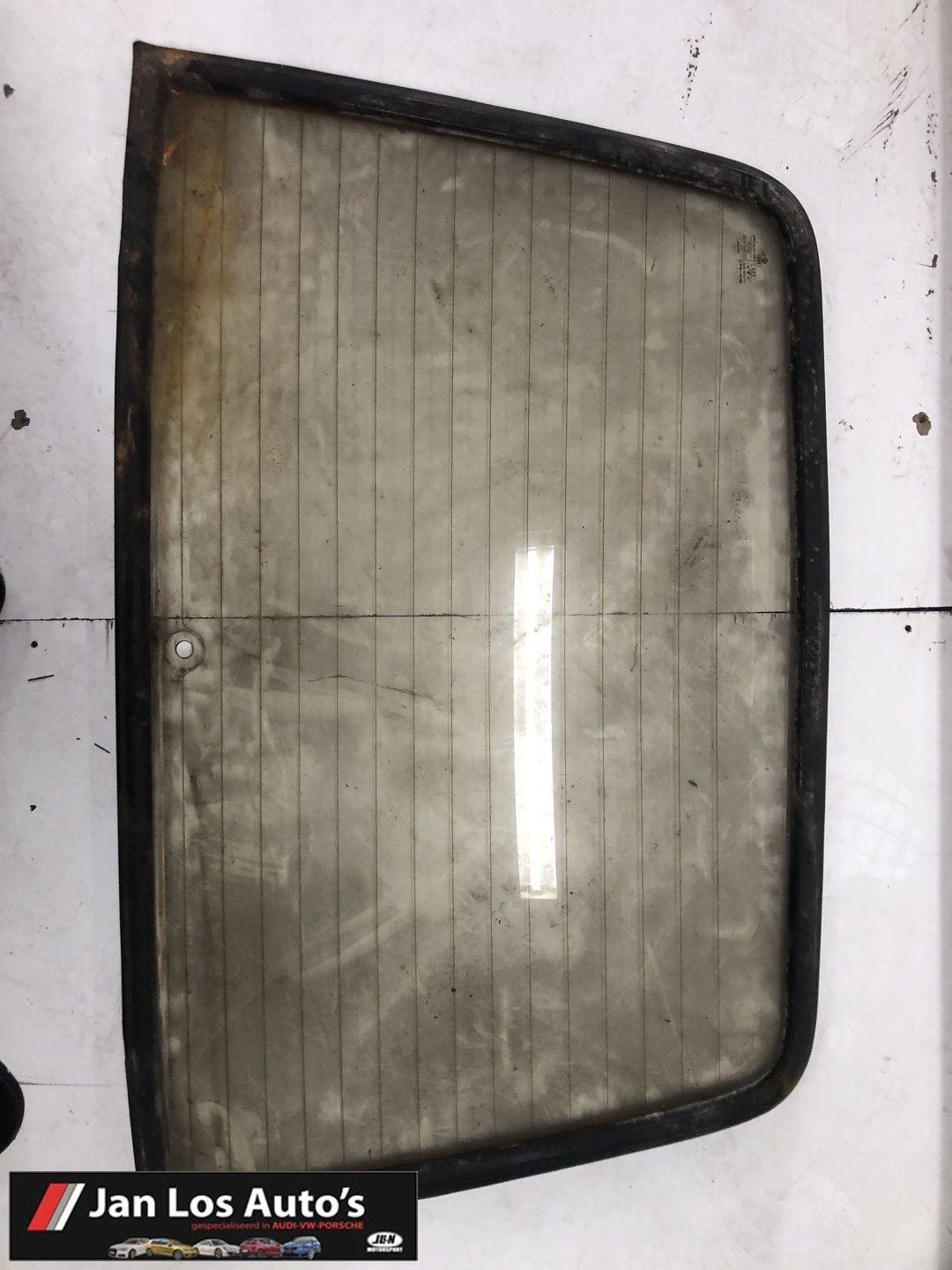Audi coupe B2 quattro typ 85 achterruit bruin brons getint rear window usado en Menorca