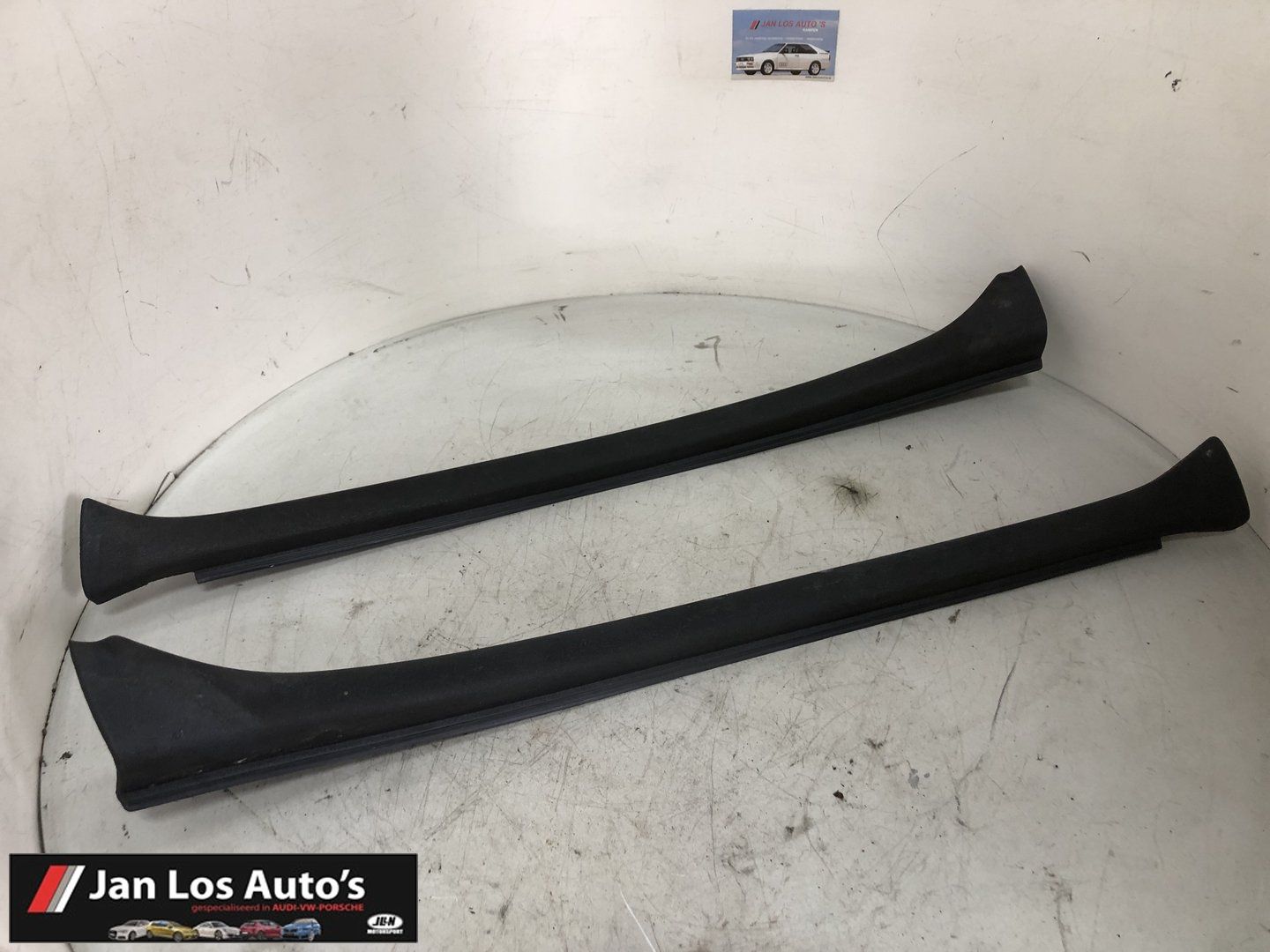 Audi coupe B2 raamstijl bekleding A-stijl blauw typ 85 pillar trim usado en Menorca