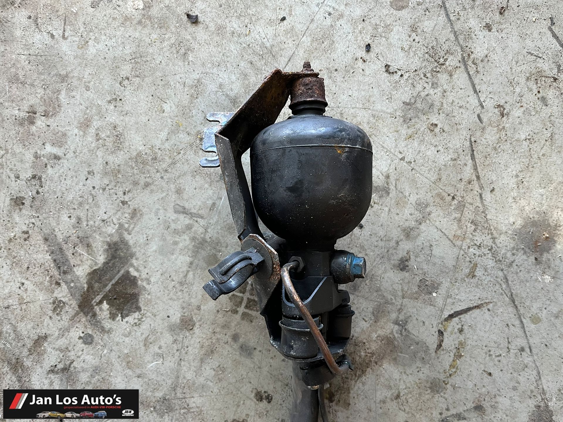 Stikstofbol druk accumulator veerbol 4A0612061D suspension sphere usado en Menorca