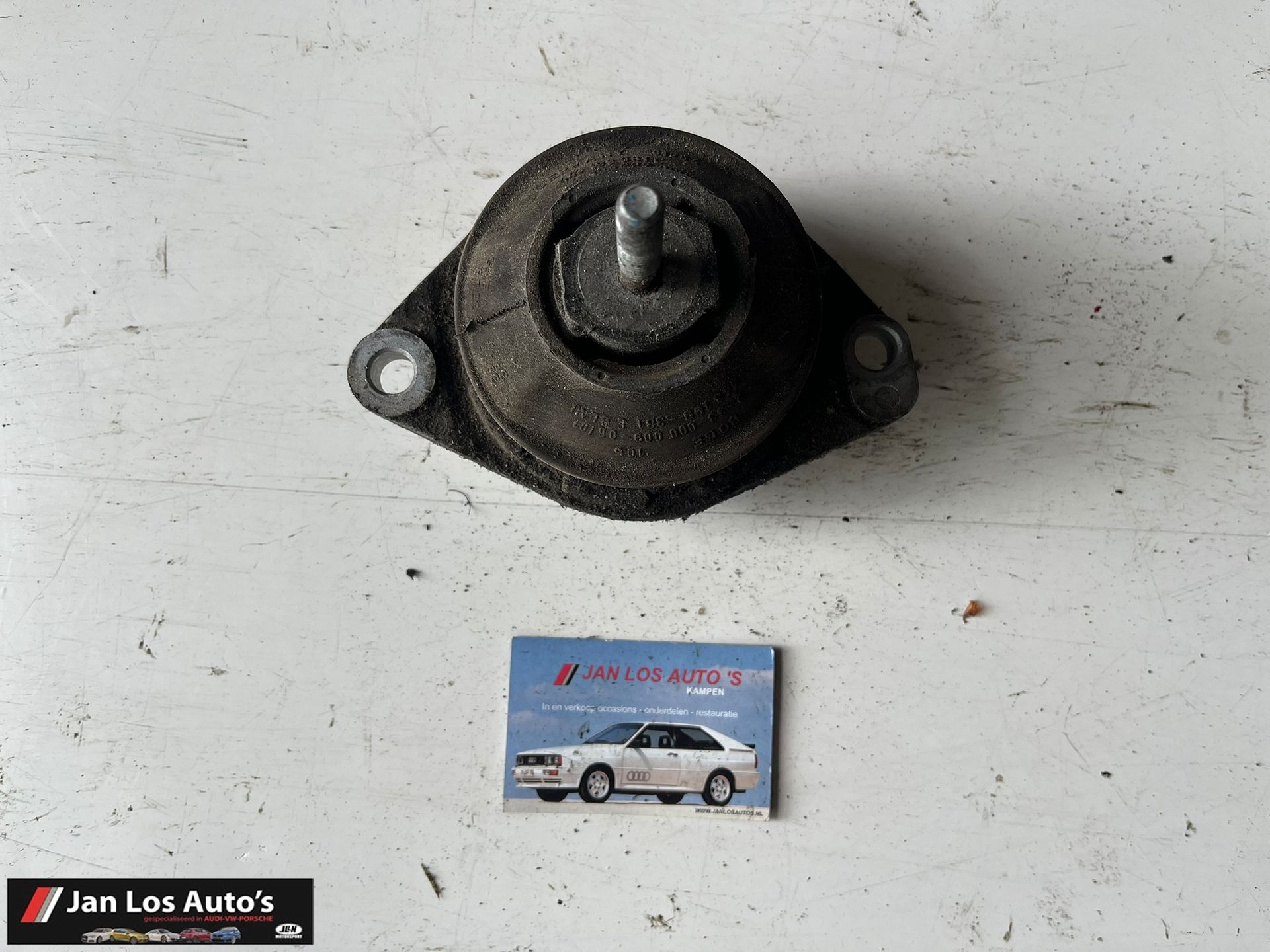 Motorsteun Audi 8A0199382 443199381E engine mount engine rubber usado en Menorca