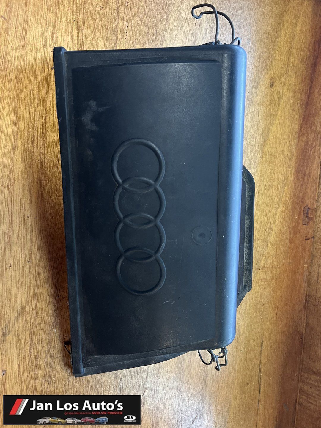 Audi 80 B3 B4 accubak afdekplaat beschermkap battery universal usado en Menorca