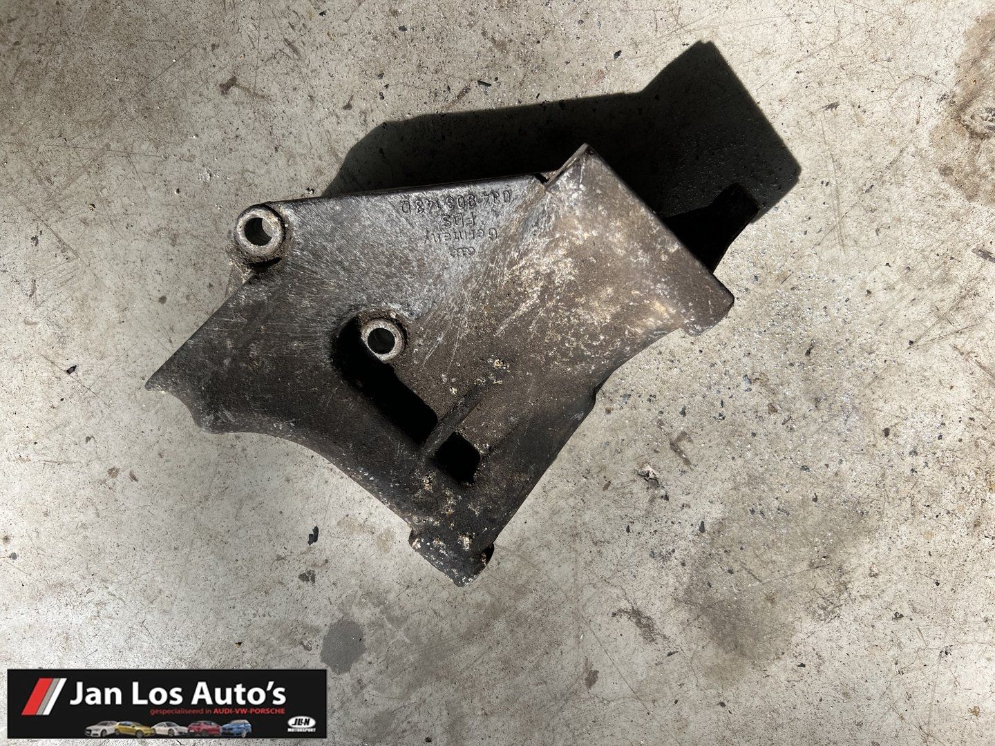 Audi 100 200 c3 Typ44 dynamosteun dynamo support usado en Menorca