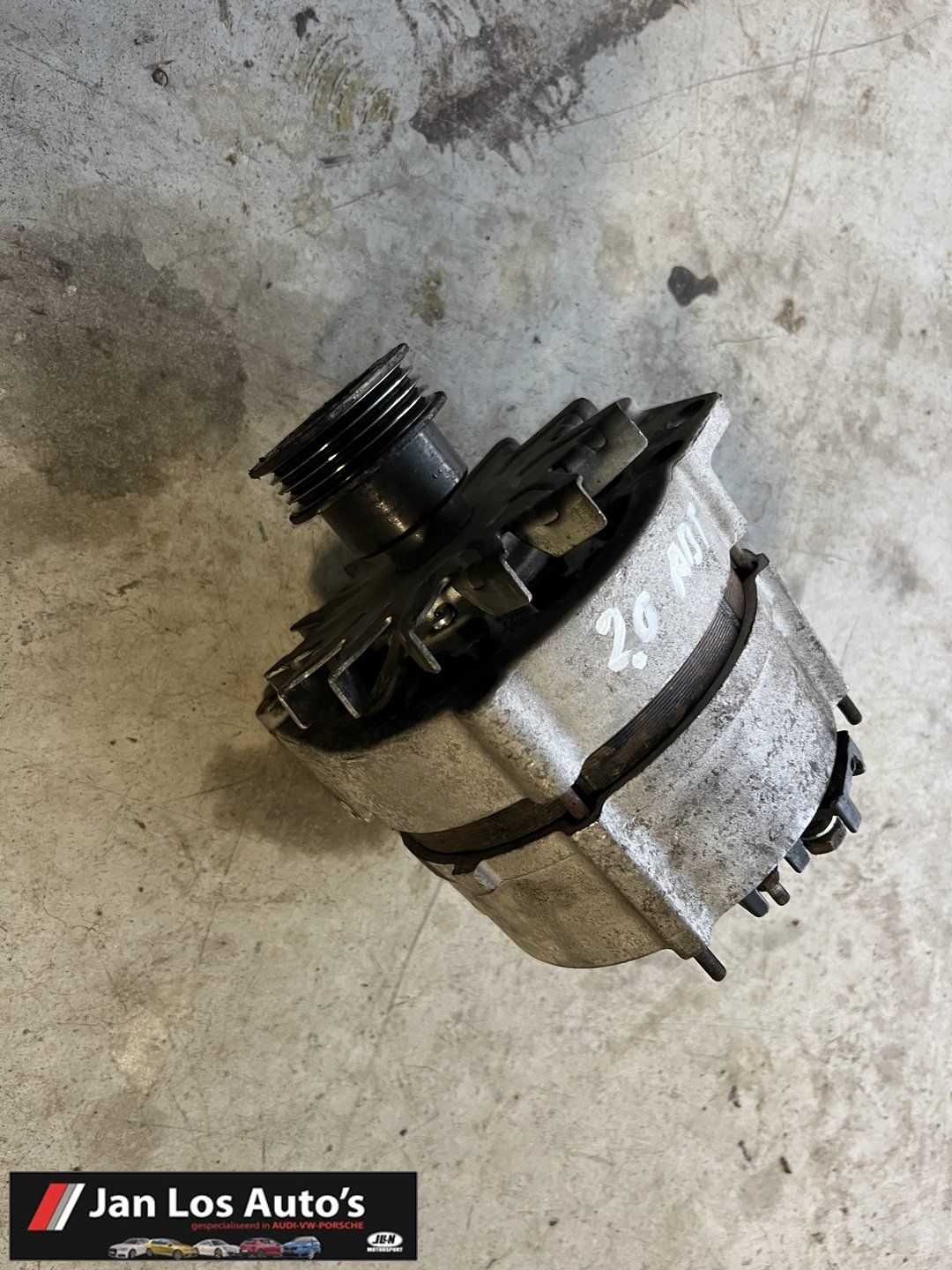 Audi 80 B4 2,0 ABT ABK dynamo multiriem dynamo usado en Menorca
