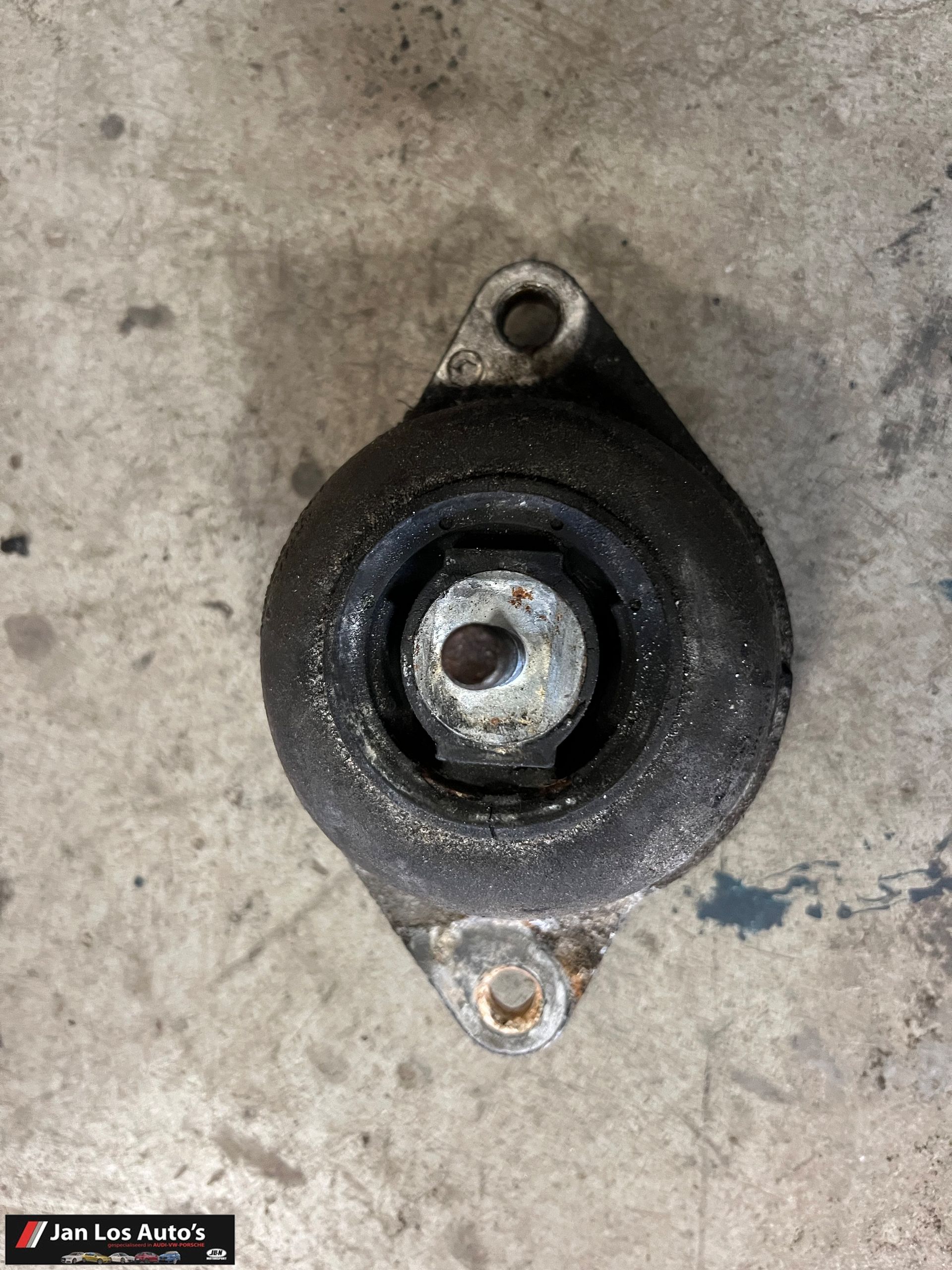 Audi V8 4,2 C3 typ44 Motorsteun motorrubber engine mount engine rubber usado en Menorca