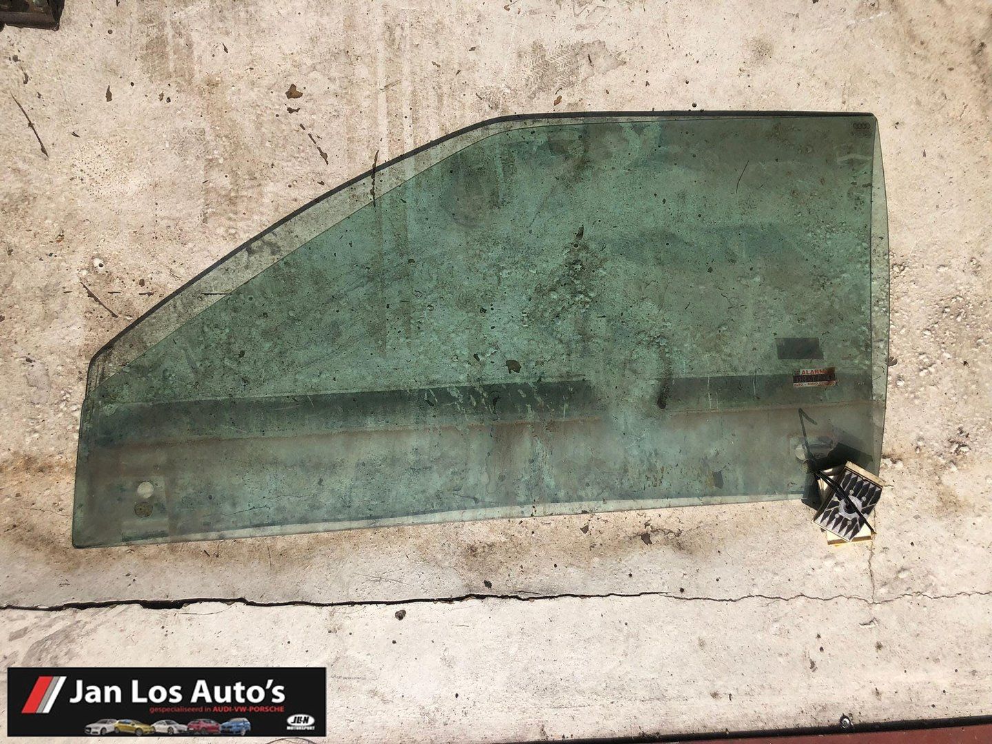Zijruit linksvoor Audi Coupe B3 ('89-'96) 43R-001026 door window single usado en Menorca