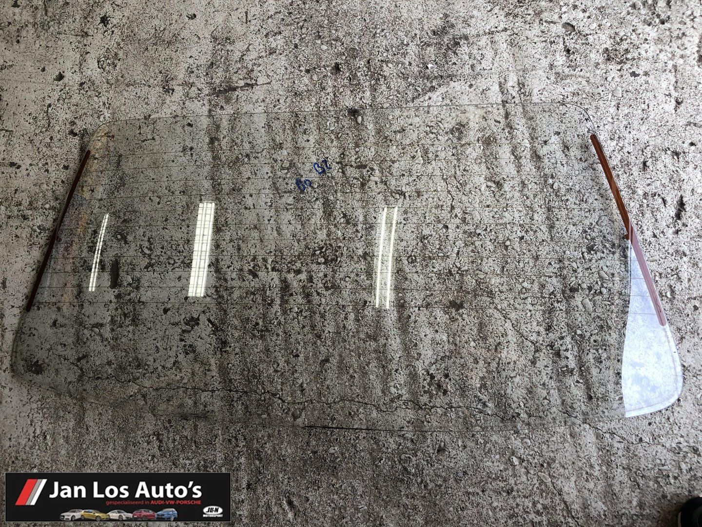 Achterruit Audi 80 B2 ('78-'86) 811845501 rear window usado en Menorca