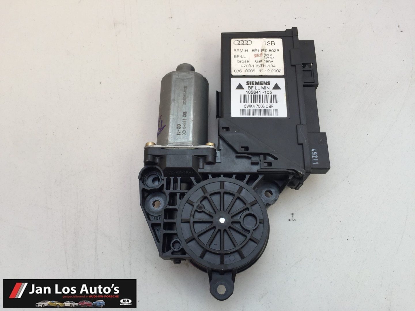 Raammotor rechtsachter Audi A4 B6 ('02-'06) 8E0959802A electric window control engine usado en Menorca