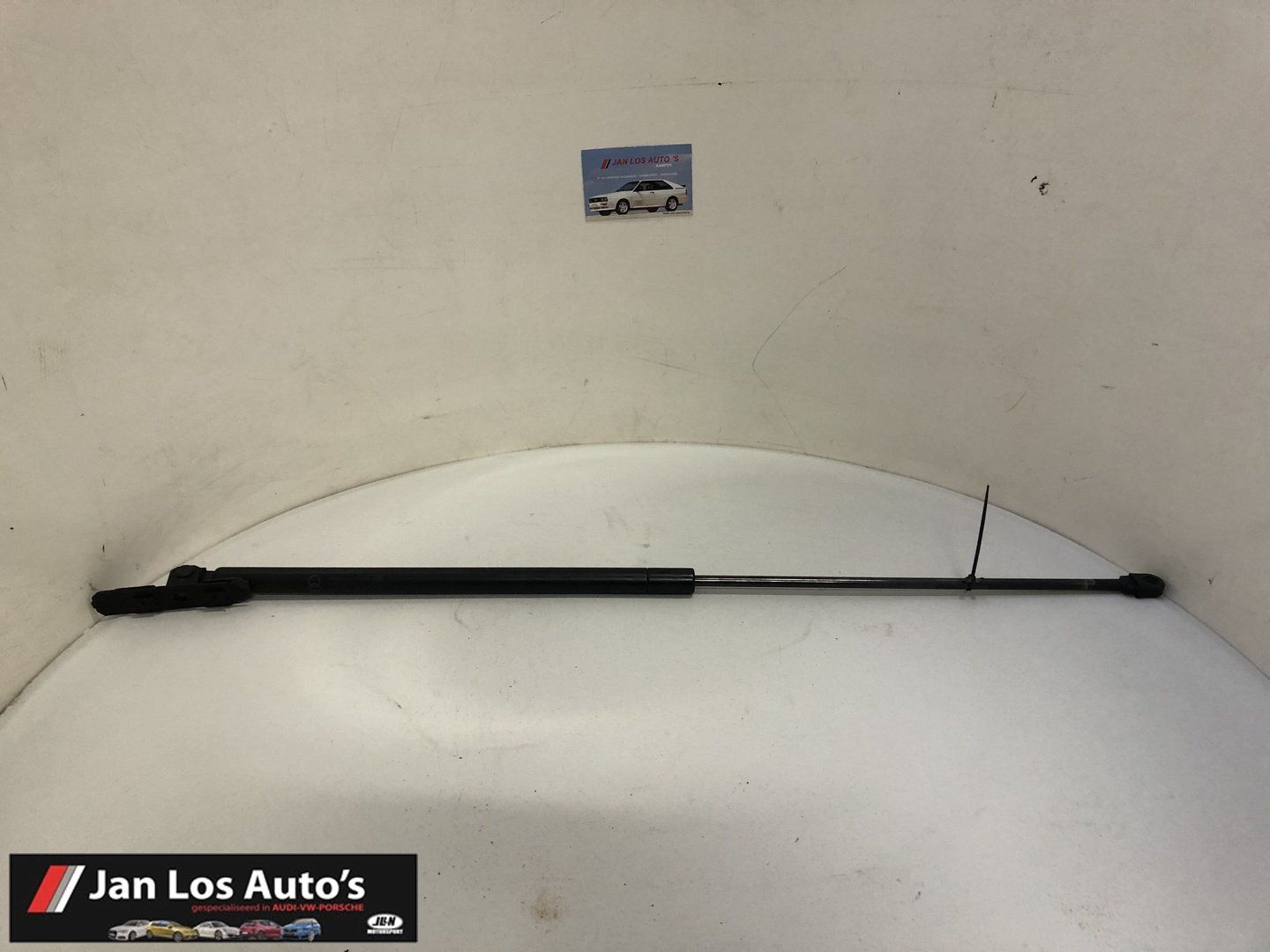 Gasveer motorkap Audi 80 B4 ('91-'95) 8A0823360A gas damper bonnet usado en Menorca