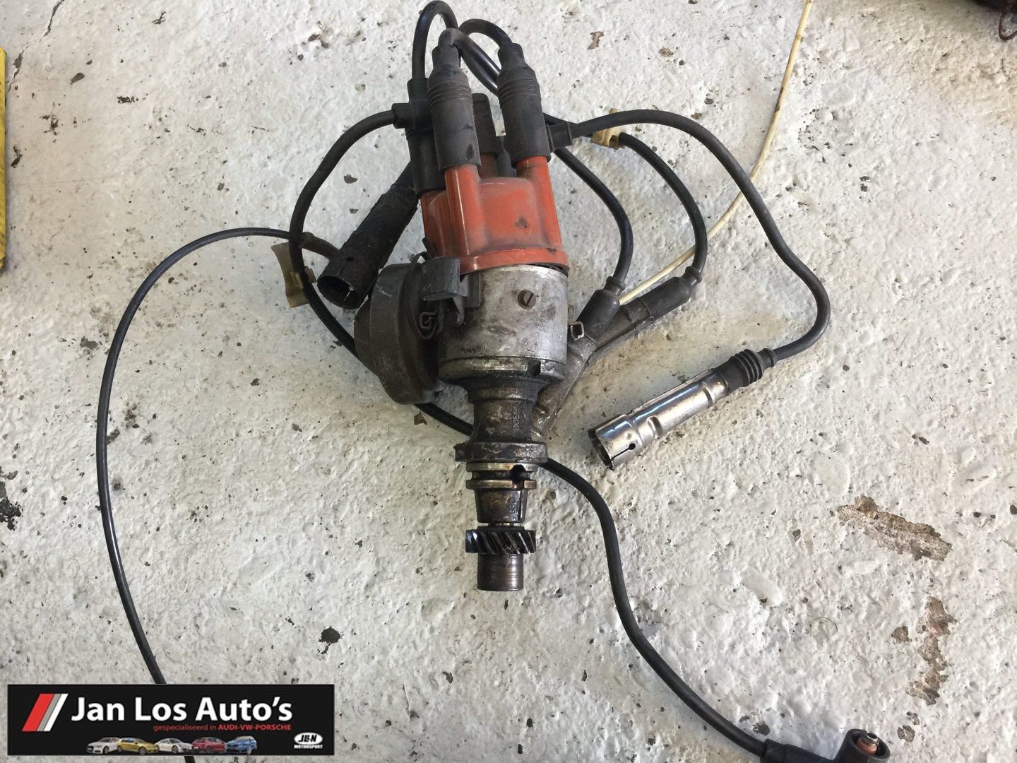 Onstekingsverdeler Audi Bosch 055905205P distributor complete usado en Menorca