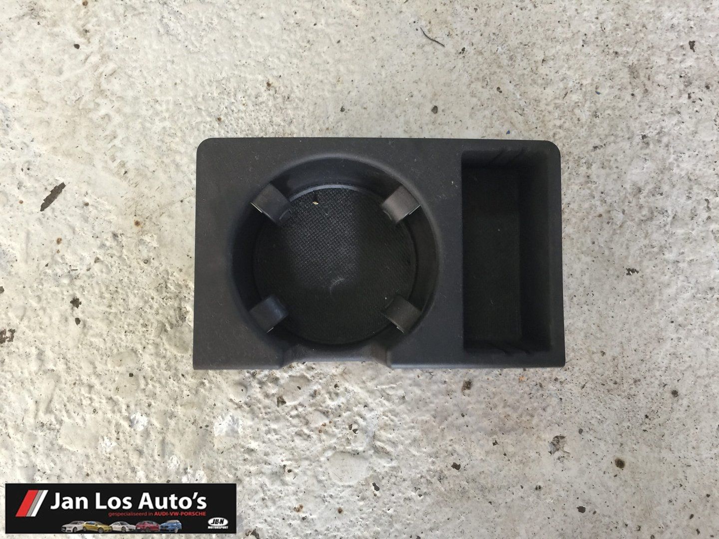Bekerhouder zwart Audi A6 C6 ('04-'11) 4F1862534F holder cup holder usado en Menorca