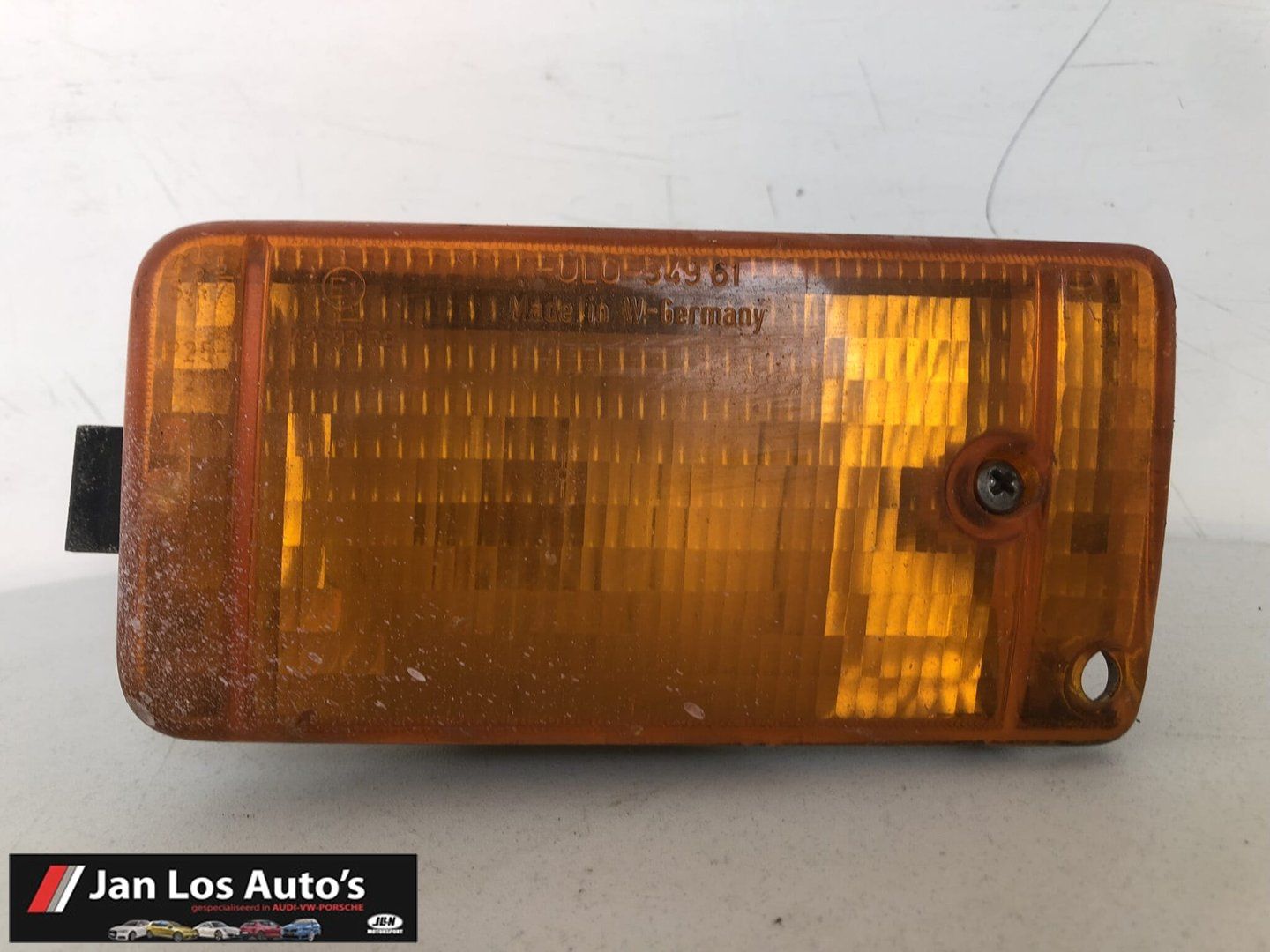 Knipperlicht Audi Coupe B2 GT 811953050E blinker single usado en Menorca