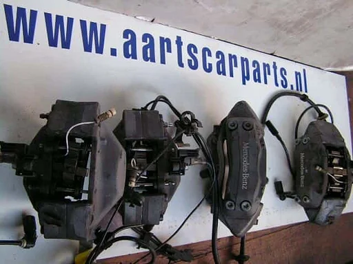 Mercedes ml 270 remtangen set .