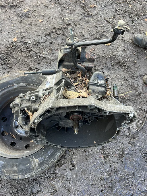 Versnellingsbak Renault master 2.2 code: PF1 AA