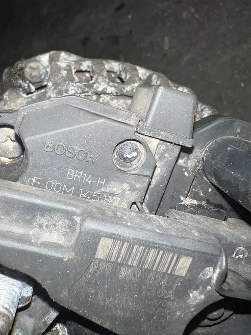 Dynamo Transporter T5 038 903 024 F