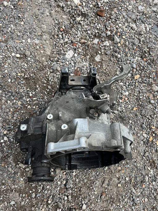 Versnellingsbak volkswagen/seat code: JFM