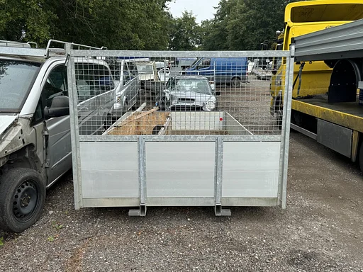 Open Laadbak    4.00 Lang   2.20 Breed