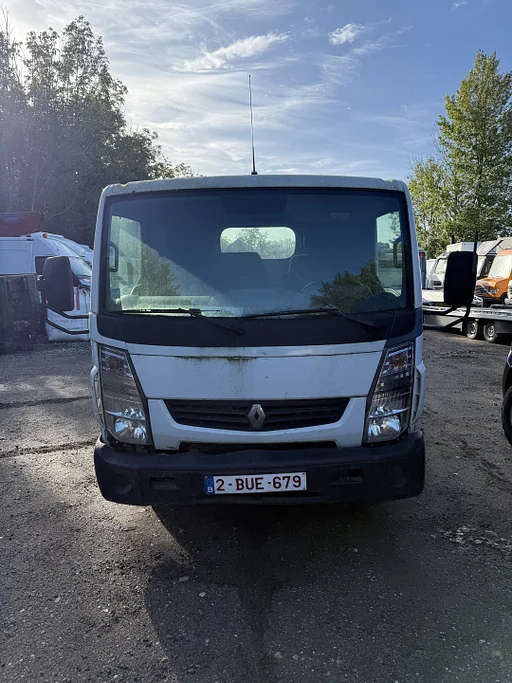 Renault Maxity / Nissan Cabstar Demontage voertuig