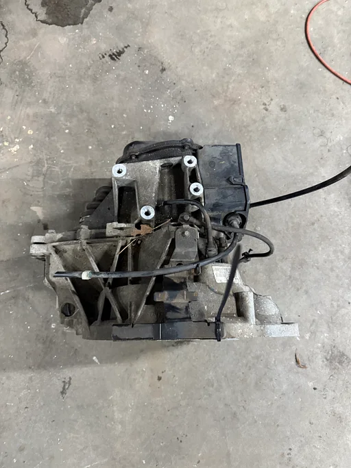 Versnellingsbak Ford code: 8A6R7002