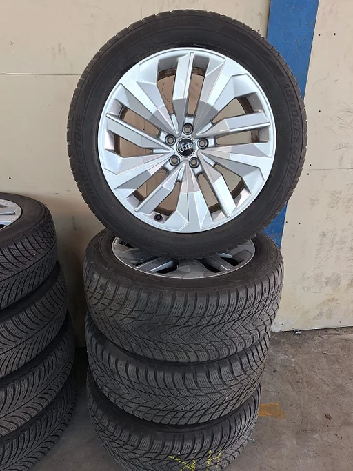 Audi E-Tron Winterset 20 Inch Origineel