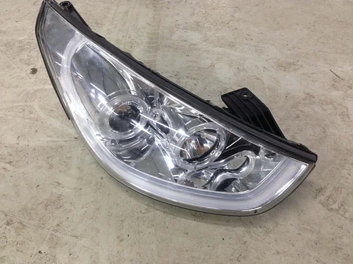 HYUNDAI IX35 Koplamp rechts Led